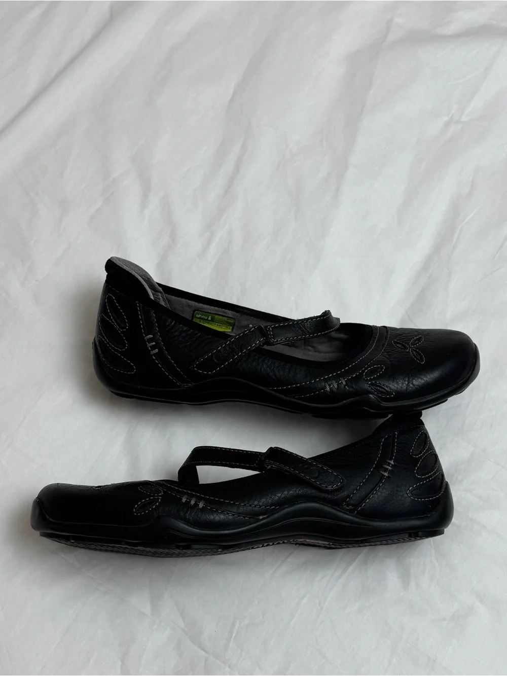 Whimsical Ahnu Black Leather Mary Jane Ballet Flats Size 8 Y2K
